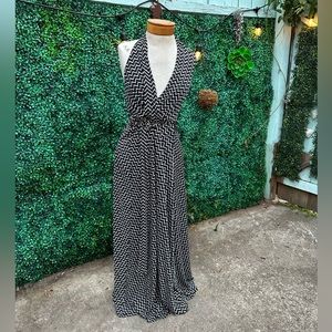 Beautiful White House Black Market dress with plunging neckline!